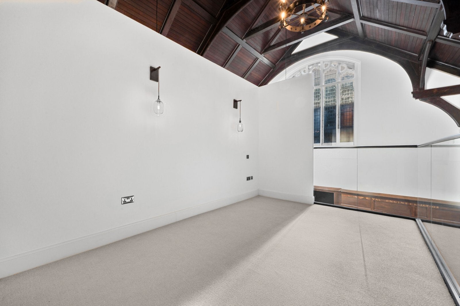 Flat Ashmore Road in Greater London