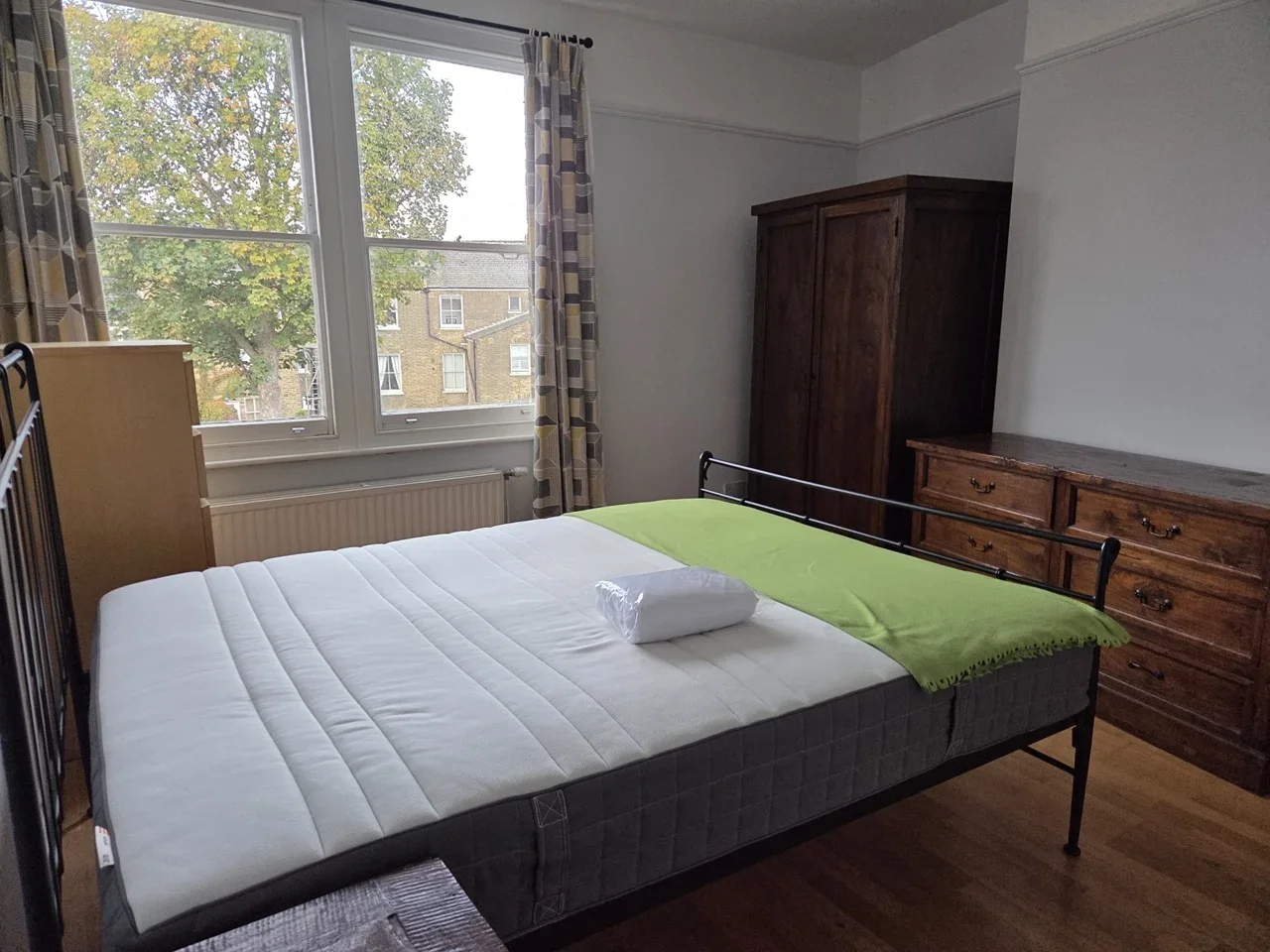 Flat Cardozo Road in Greater London