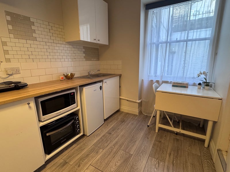 Flat Inverness Terrace in City of Westminster