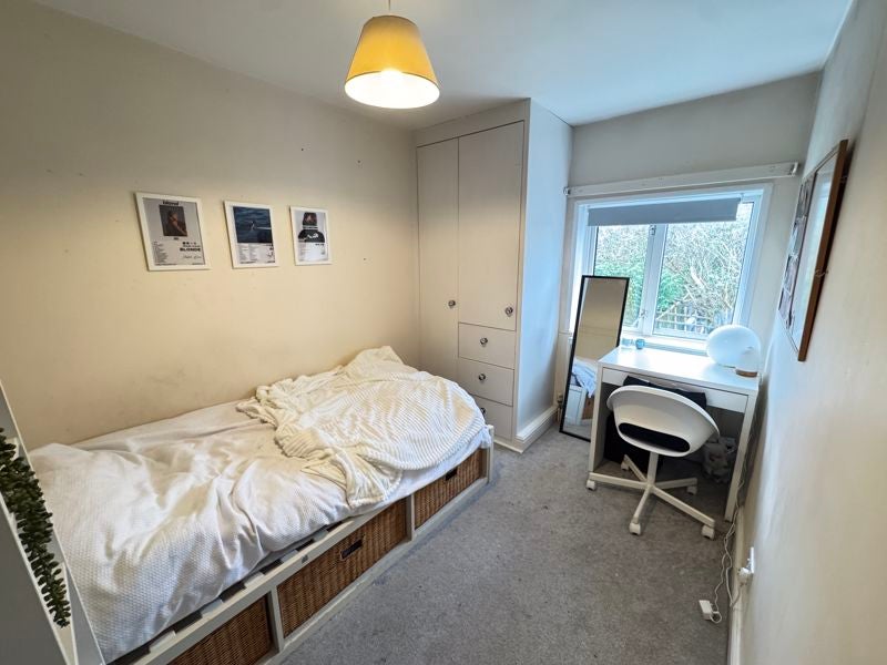 Room Oving Road in Chichester