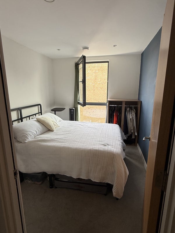 Room Dalston Lane in Greater London
