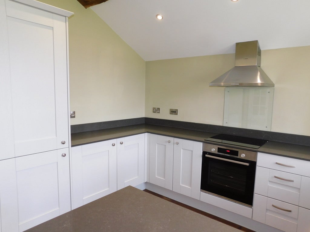 Flat Hamstall Close in Lichfield