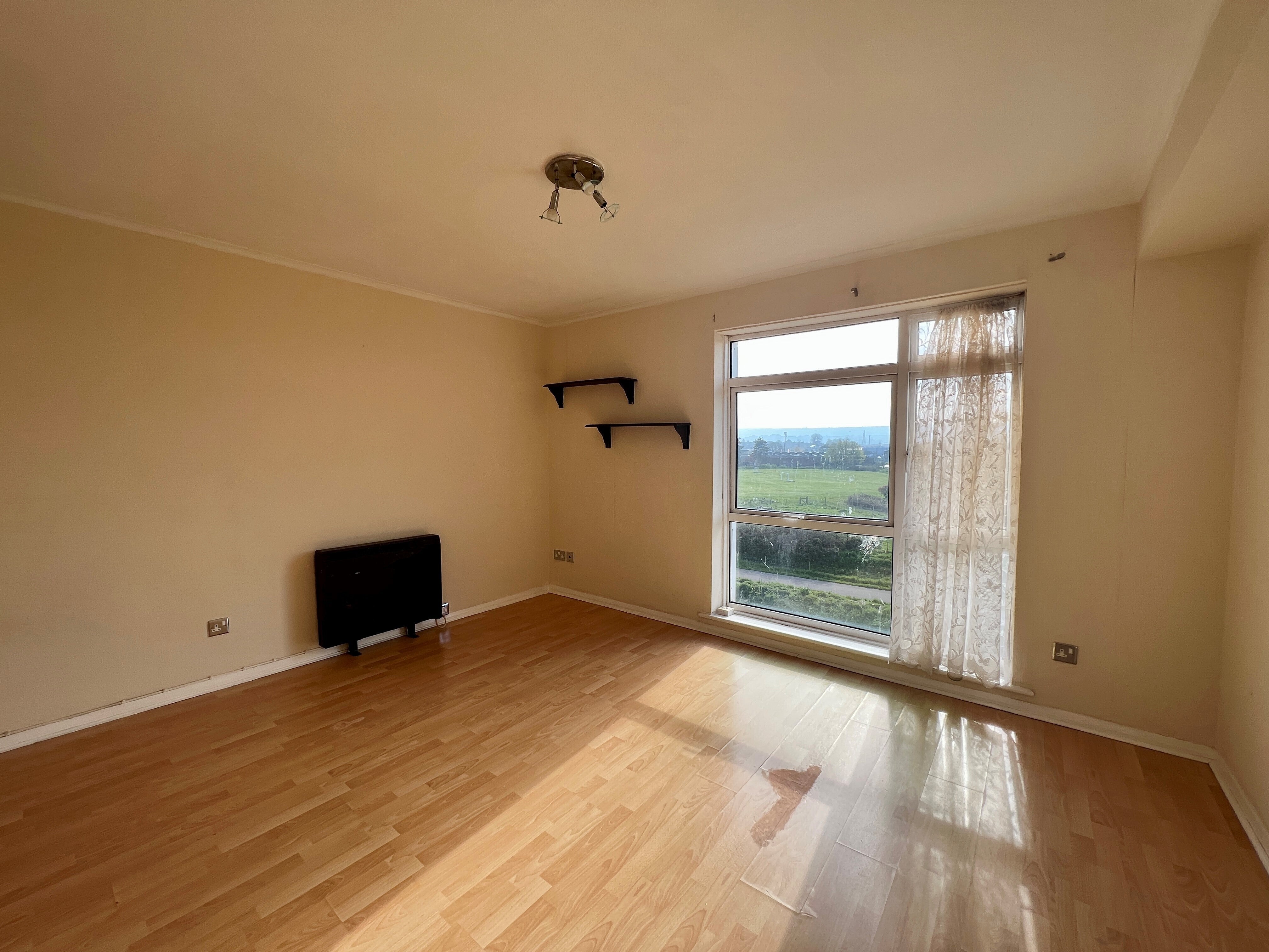 Flat Leeds Avenue in Eastbourne