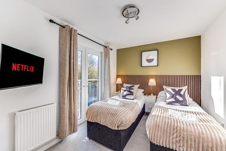 House Hunsbury Chase in Milton Keynes