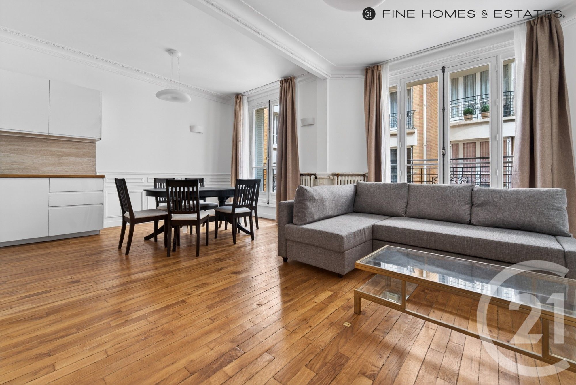 Flat Rue Vavin in Paris