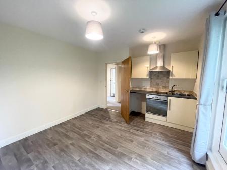 Flat Brantingham Road in Manchester