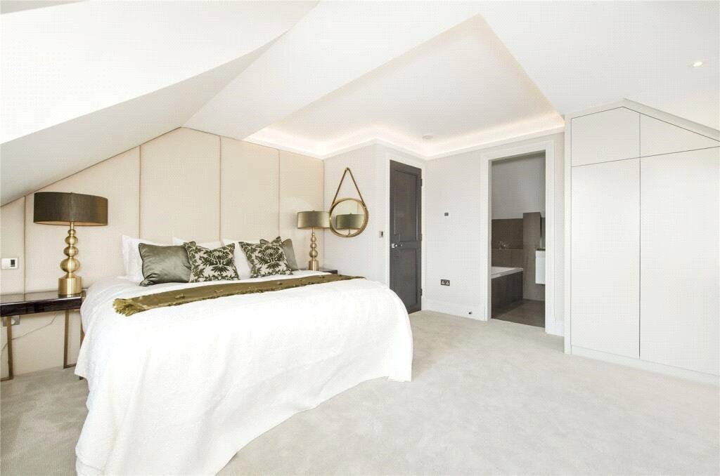 Flat Arkwright Road in Greater London