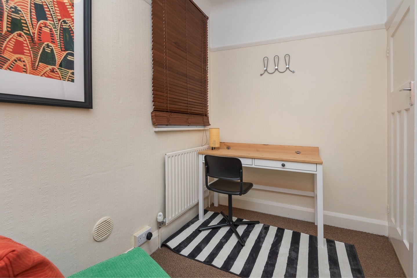 Flat Hamilton Road in Greater London