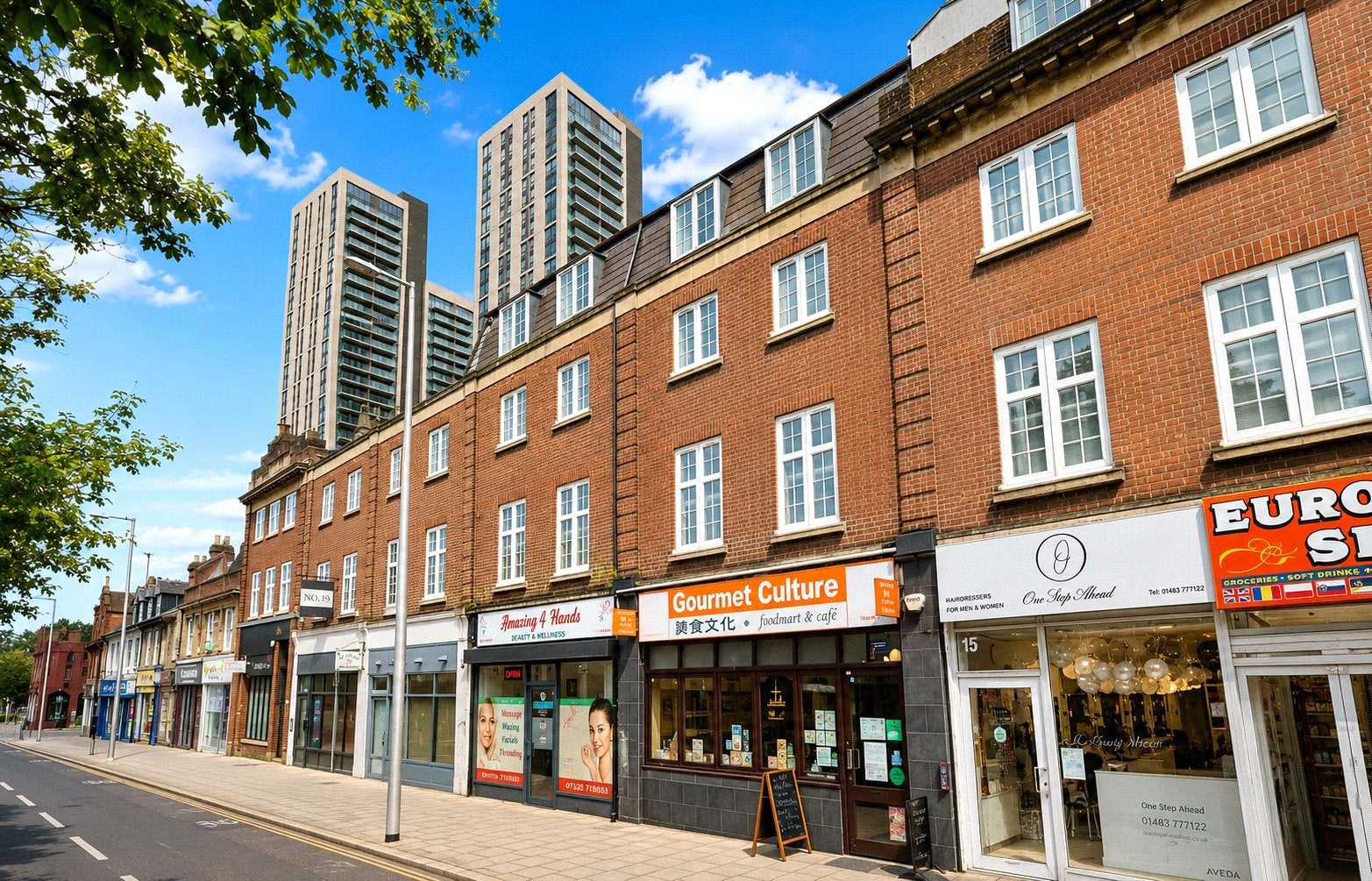 Flat Chapel Street in Woking