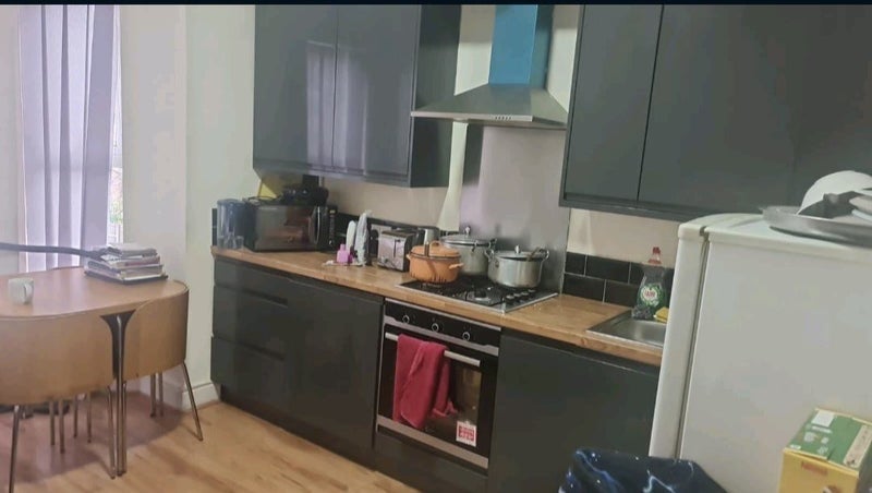 Room Brighton Grove in Manchester
