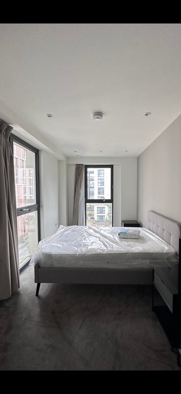 Room Glade Walk in Greater London