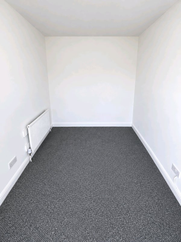 Room Oakfield Road in Liverpool