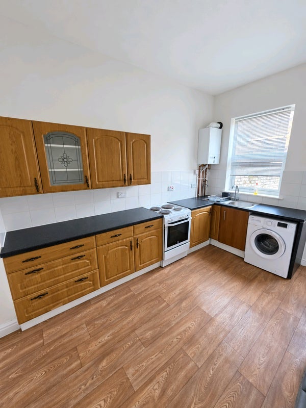 Room Oakfield Road in Liverpool