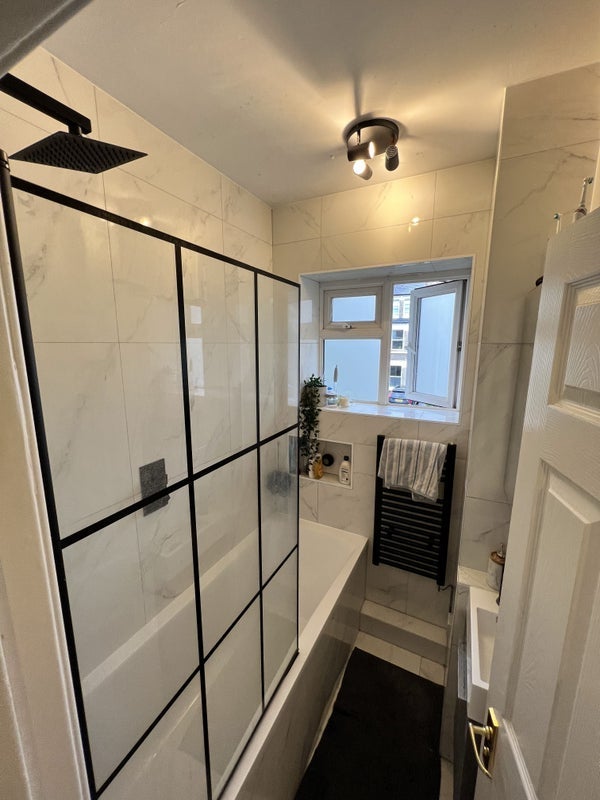 Room Chelsham Road in Greater London