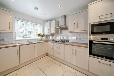 House Lordship Lane in Greater London