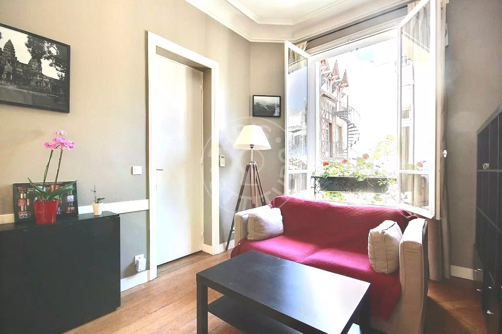 Appartement Rue Léo Delibes à Paris