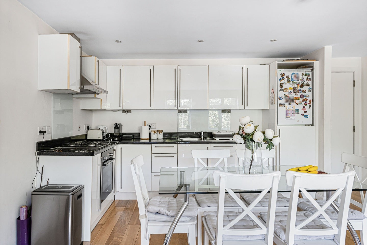 Flat Ealing Green in Greater London