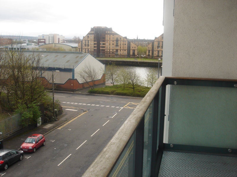 Room Elliot Street in Glasgow