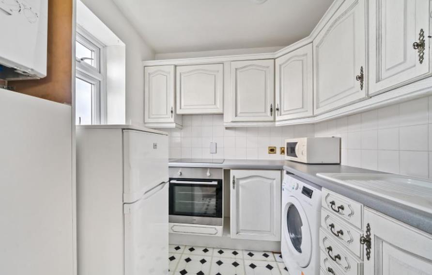 Flat Titchborne Row in City of Westminster