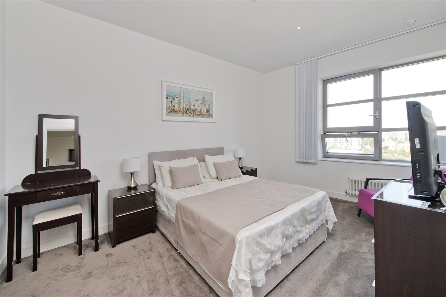 Flat Hope Street in Greater London