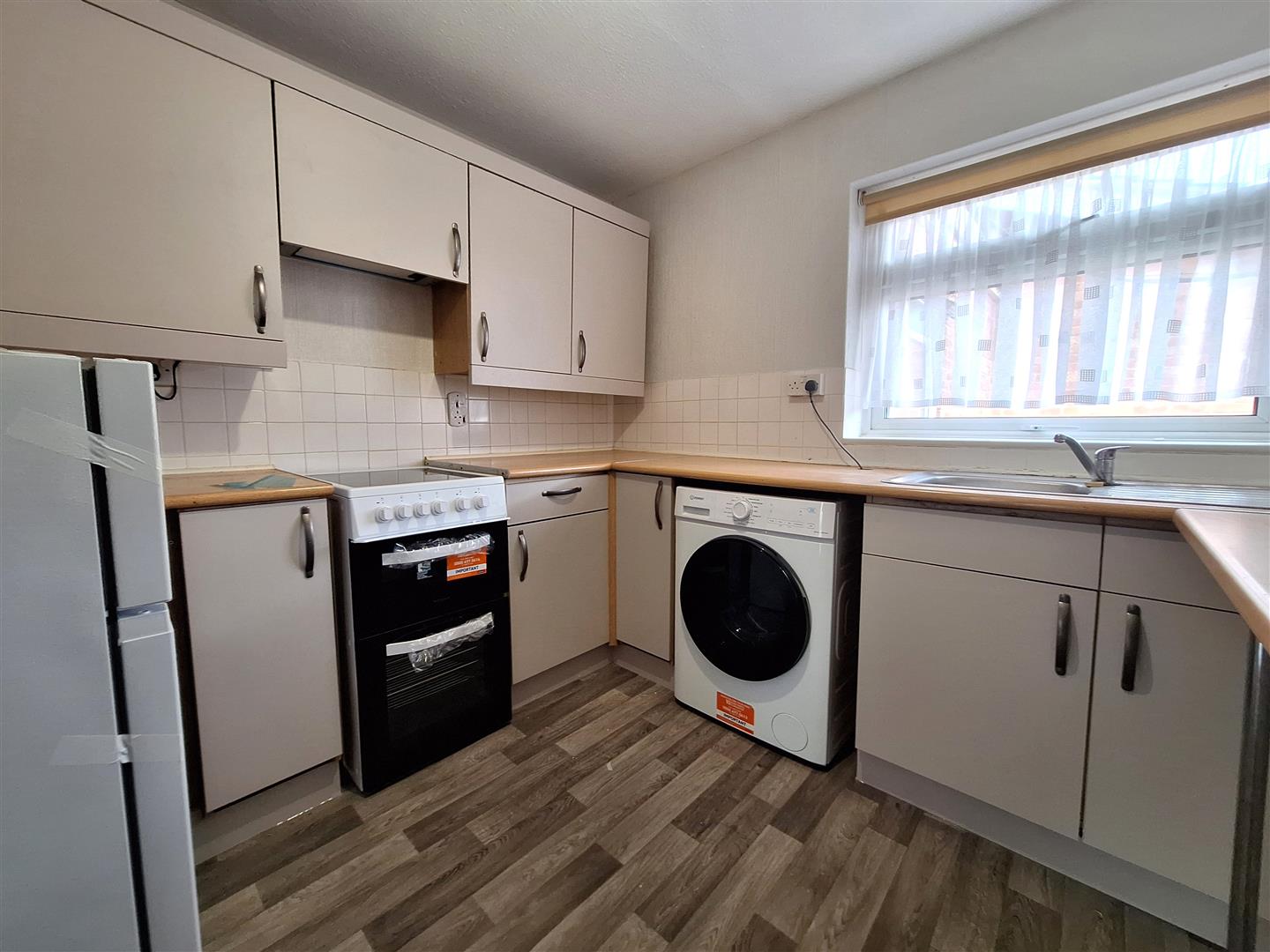 Flat Caroline Court in Reading