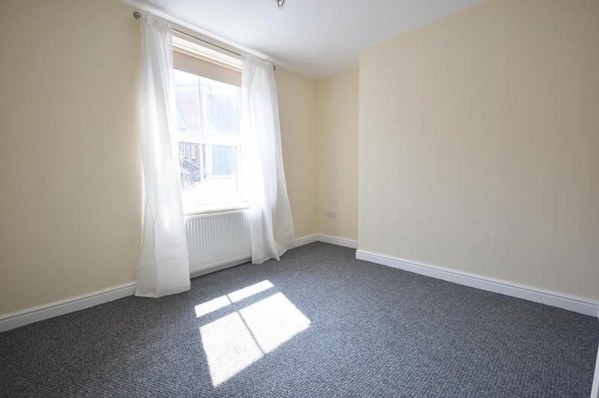 Flat Havelock Road in St Leonards