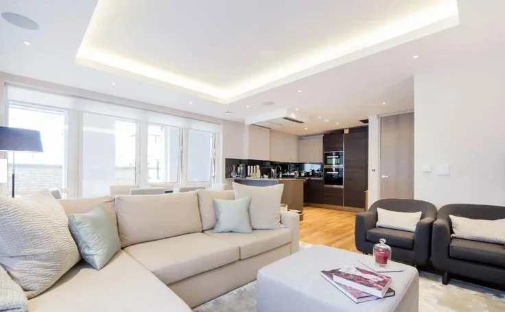Flat Cecil Grove in Greater London