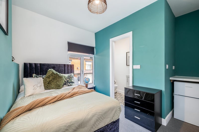 Room Orchard Street in Hinckley and Bosworth