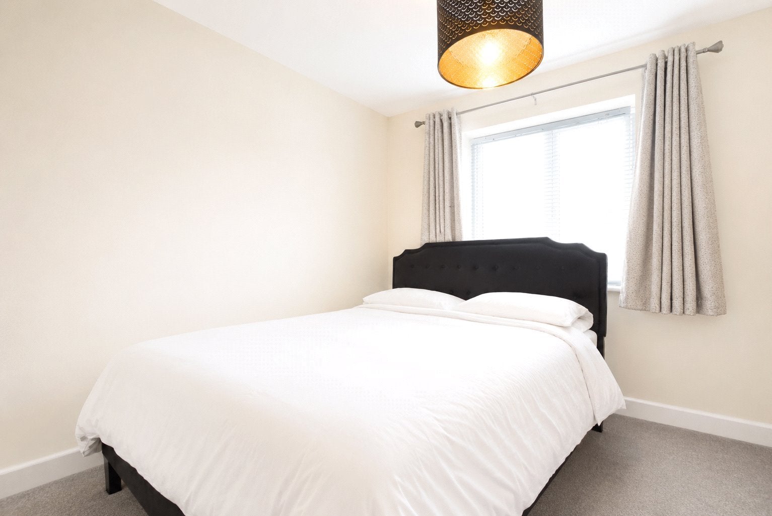 Flat Redcliff Mead Lane in Bristol