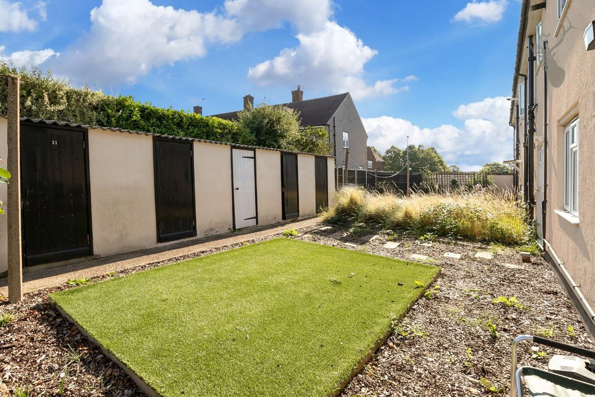 Flat Court Yard in Greater London