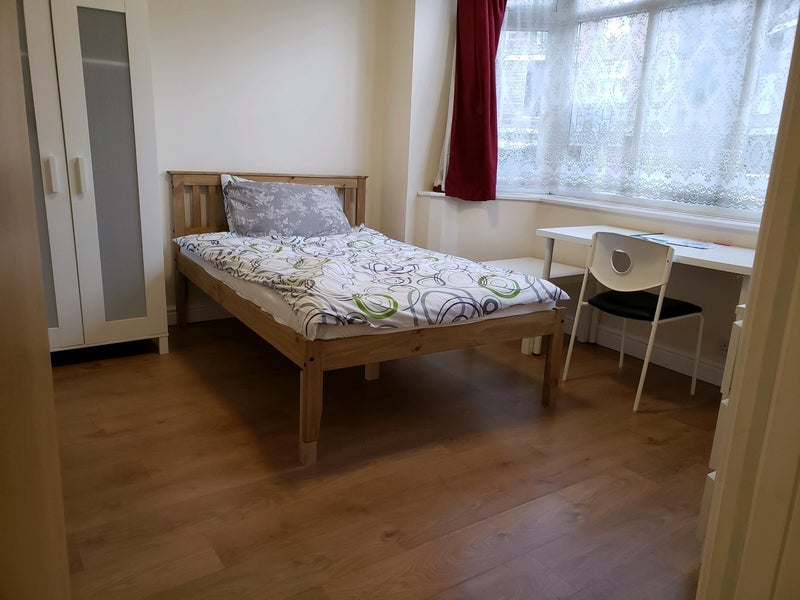 Room Friars' Road in Coventry
