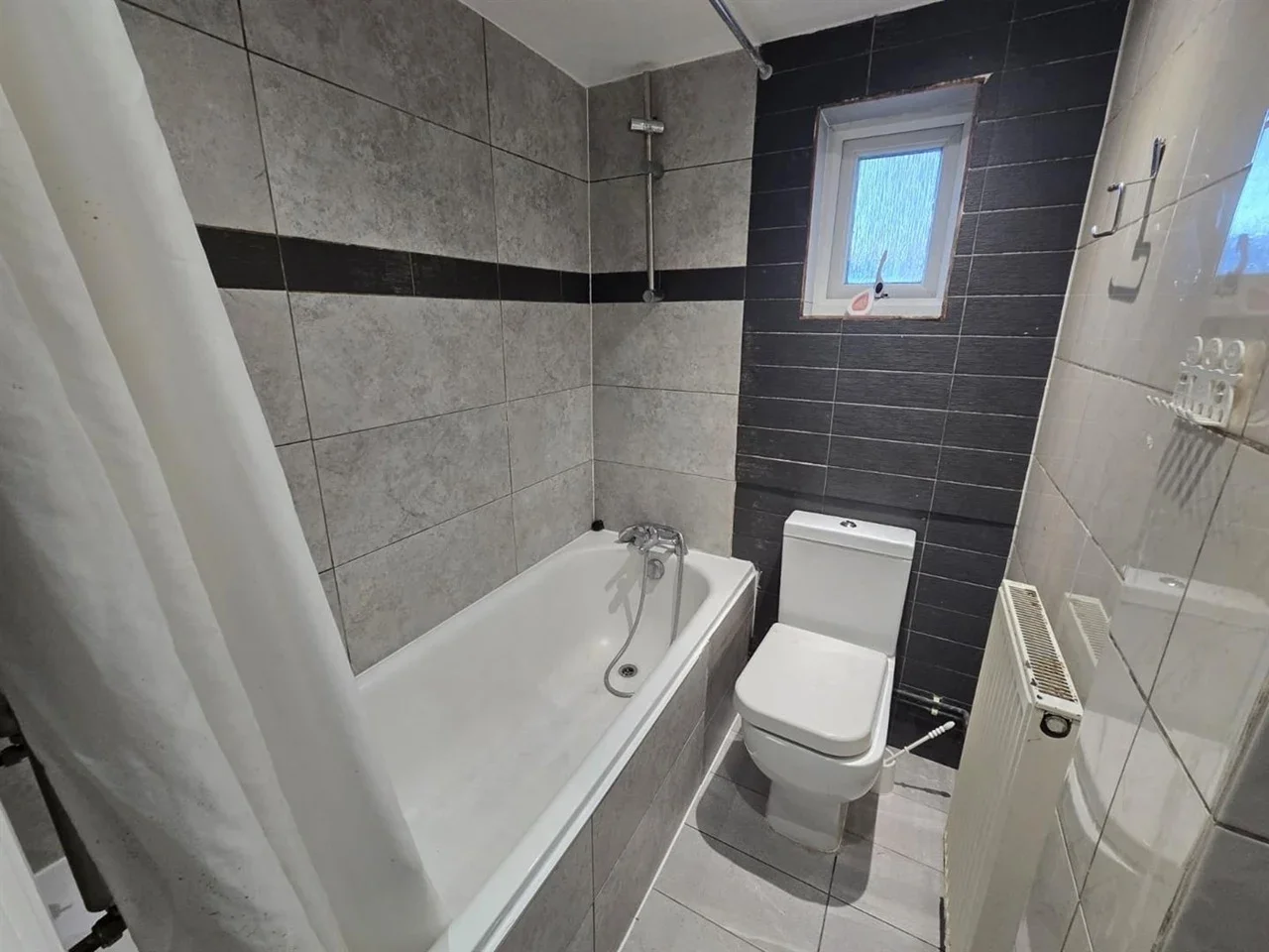 Flat Philip Lane in Greater London