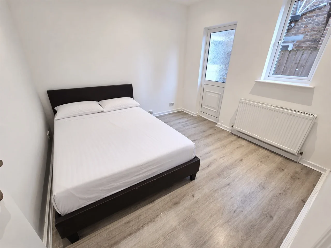 Flat Philip Lane in Greater London