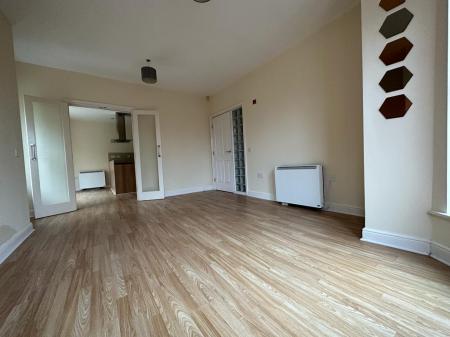 Flat Poppythorn Lane in Prestwich