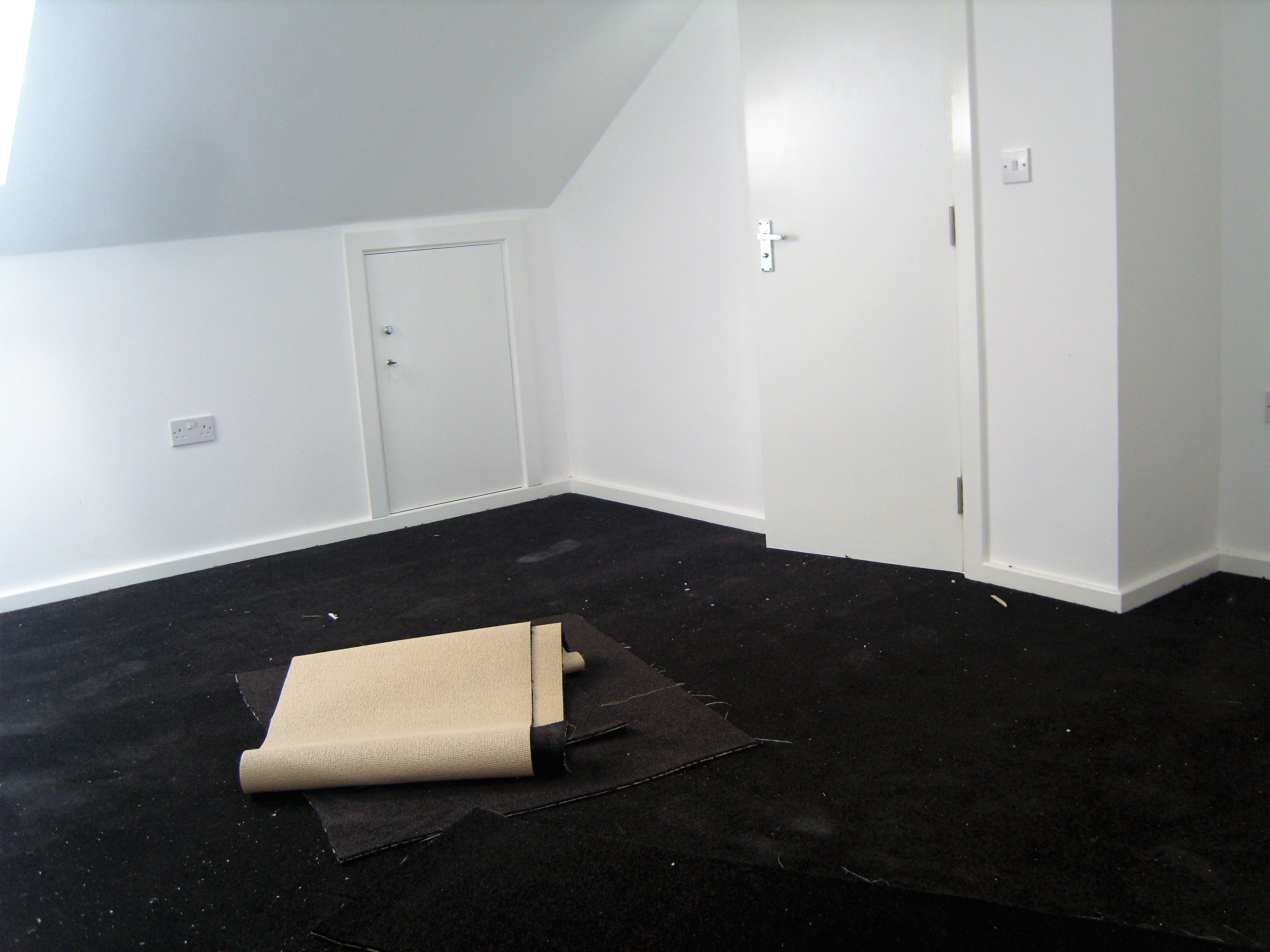 Flat Brenthurst Road in Greater London