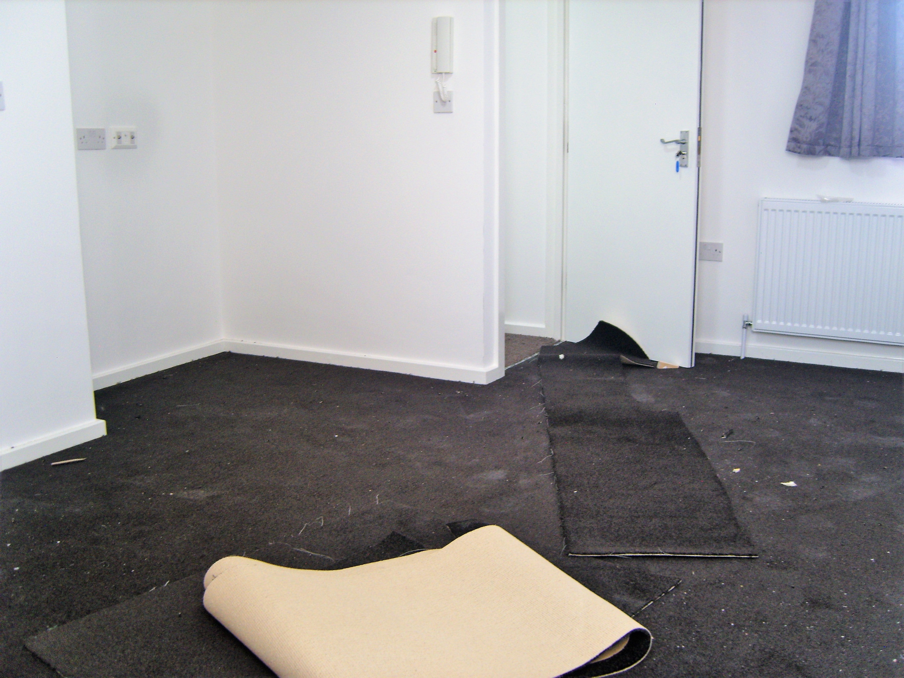 Flat Brenthurst Road in Greater London