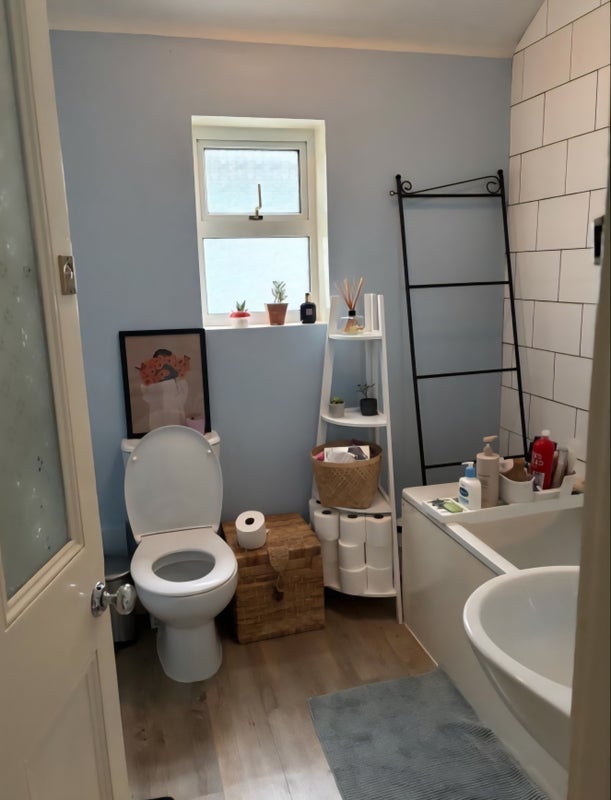 Room Nevil Road in Bristol