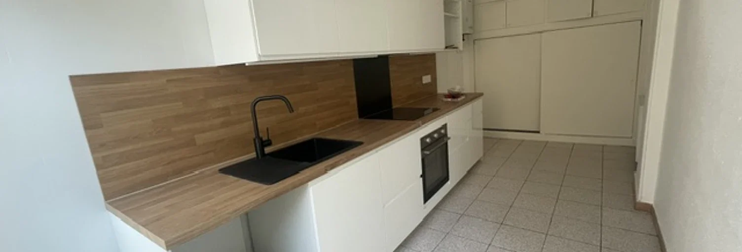Appartement Rue Des 3 Journees à Bages