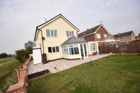 House Cliffe Avenue in North Kesteven
