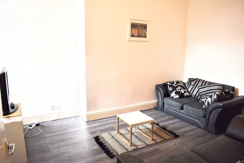 Flat Fortuna Grove in Manchester
