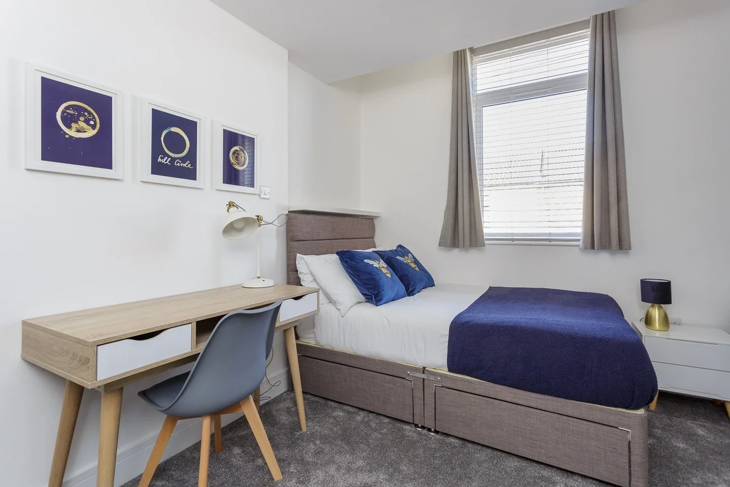 Room Tennyson Road in Portsmouth