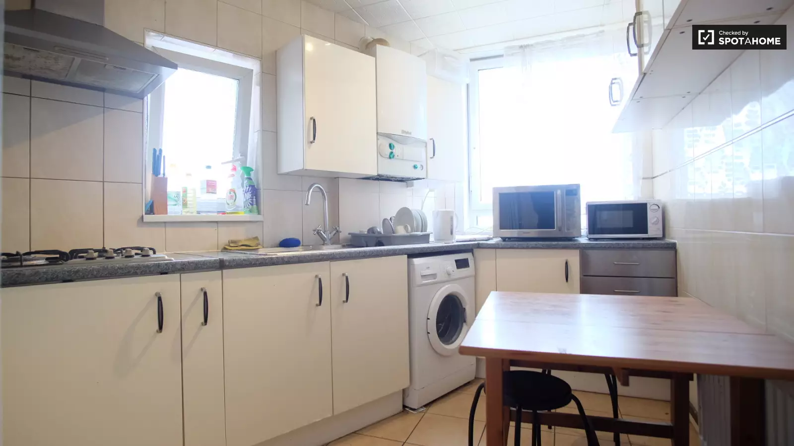 Flat Samuel Street in Greater London