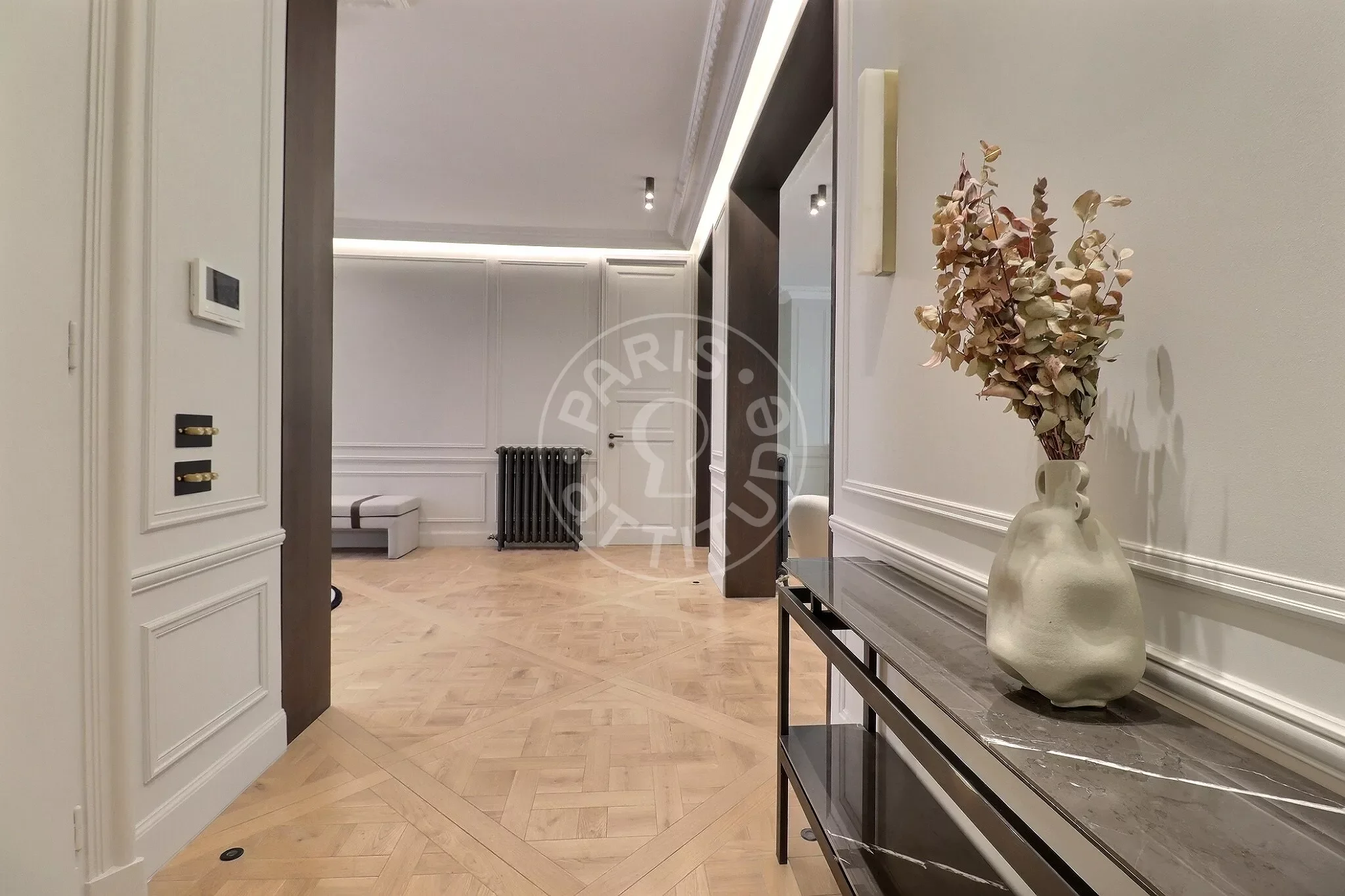 Appartement Avenue de la Bourdonnais à Paris