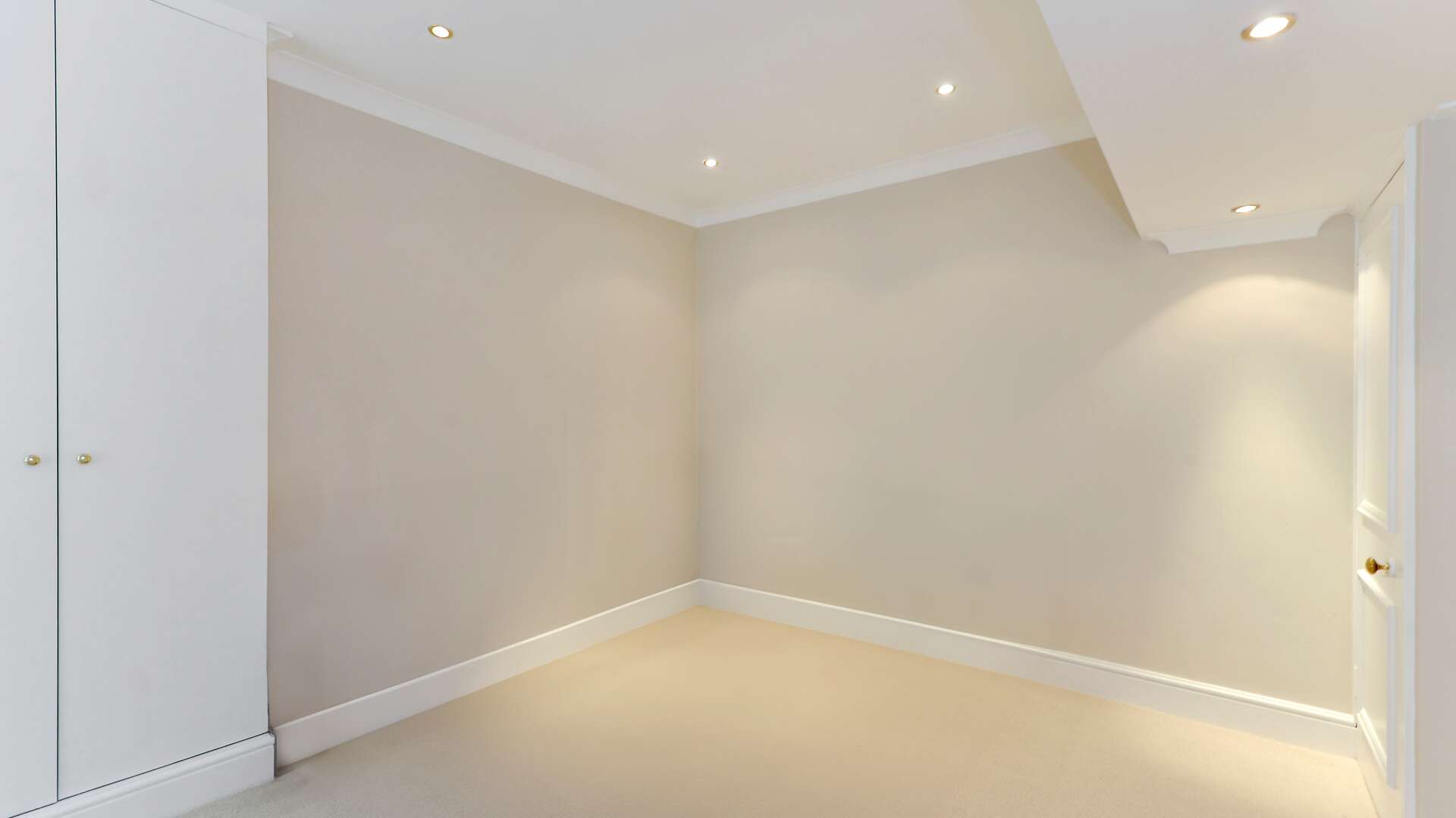 Flat Sydney Street in Greater London