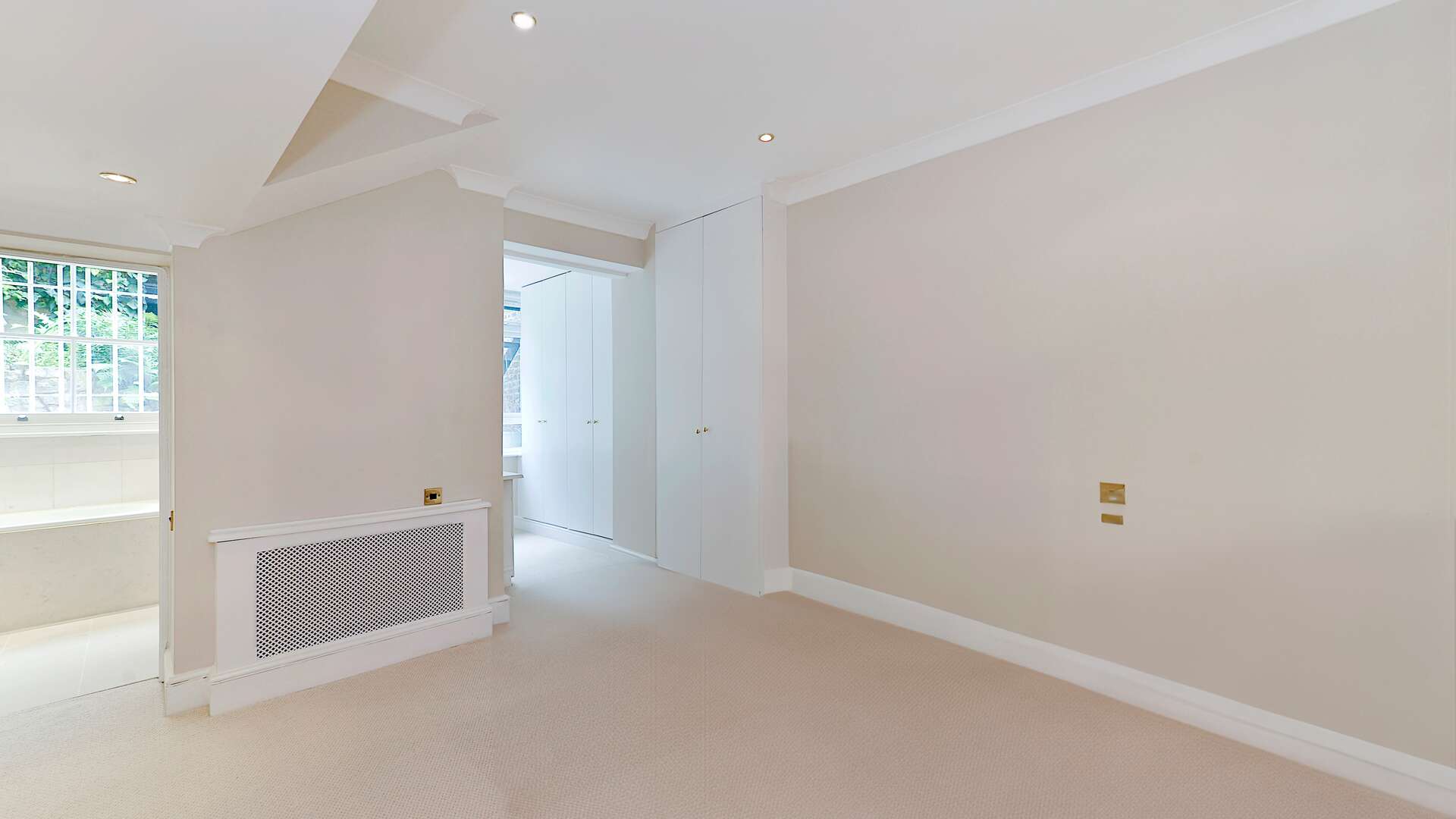 Flat Sydney Street in Greater London
