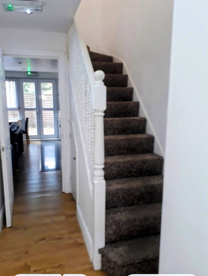 Flat Burford Road in Greater London