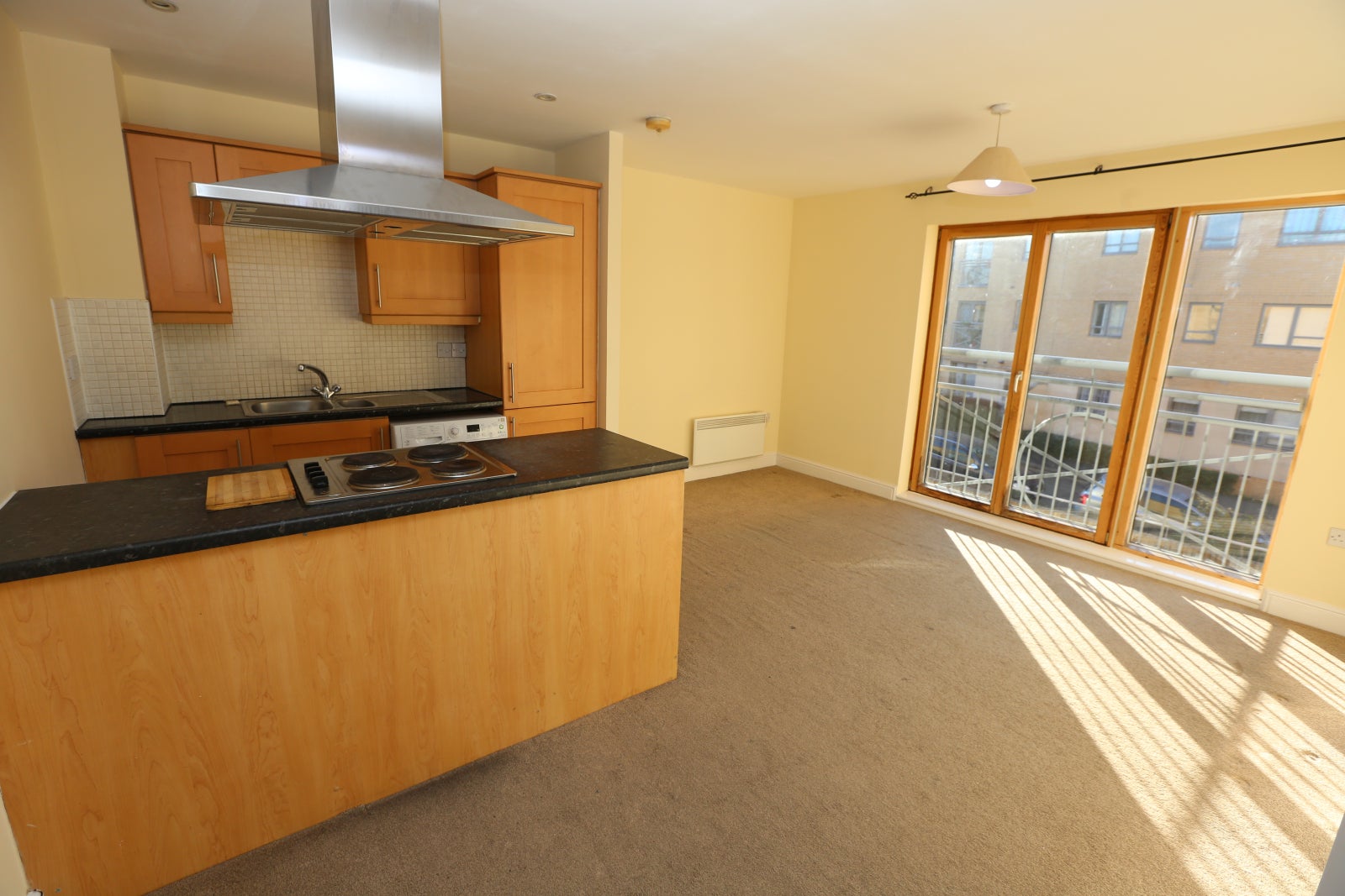 Flat Sovereign Place in Greater London
