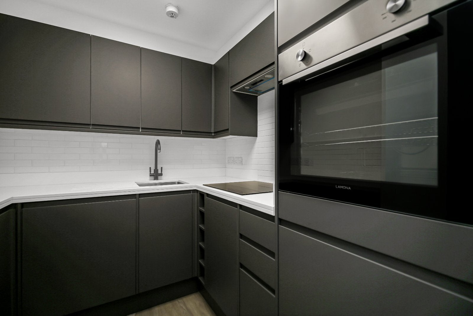 Flat Jamaica Road in Greater London