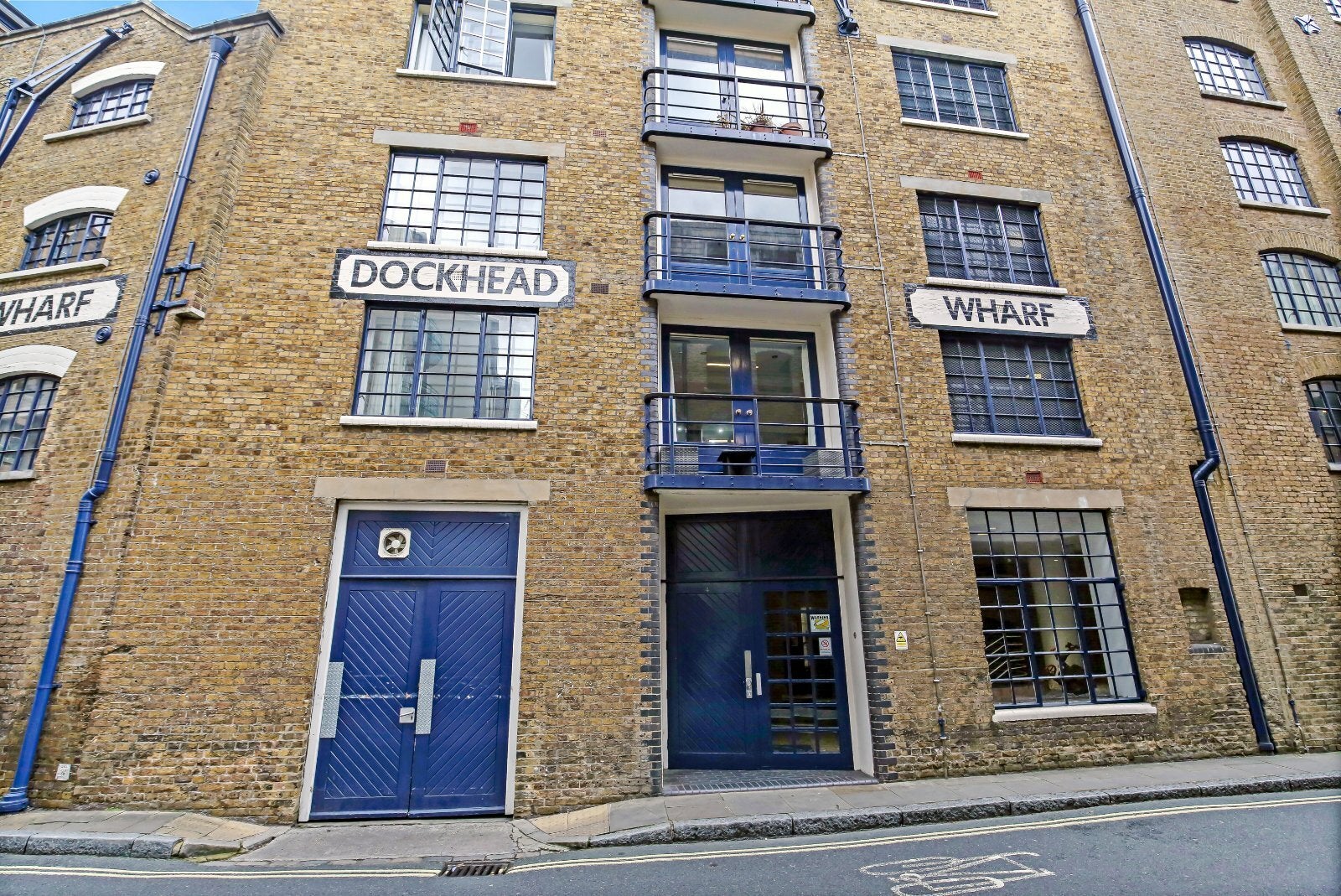 Flat Jamaica Road in Greater London