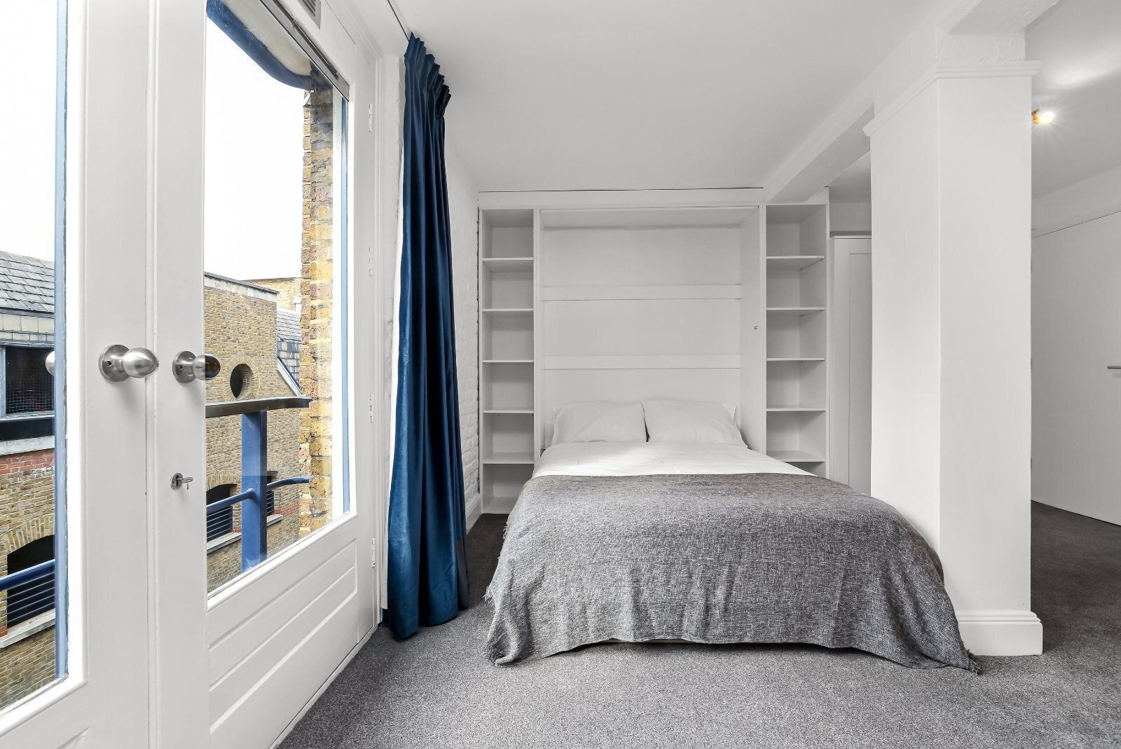 Flat Jamaica Road in Greater London
